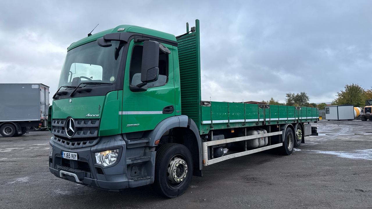 MERCEDES-BENZ AROCS 2530 - Camion plateau: photos 2 MERCEDES-BENZ AROCS 2530 - Camion plateau: photos 2