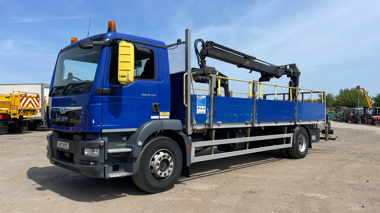 Man TGM 18.290 - Camion plateau, Camion grue: photos 2 Man TGM 18.290 - Camion plateau, Camion grue: photos 2