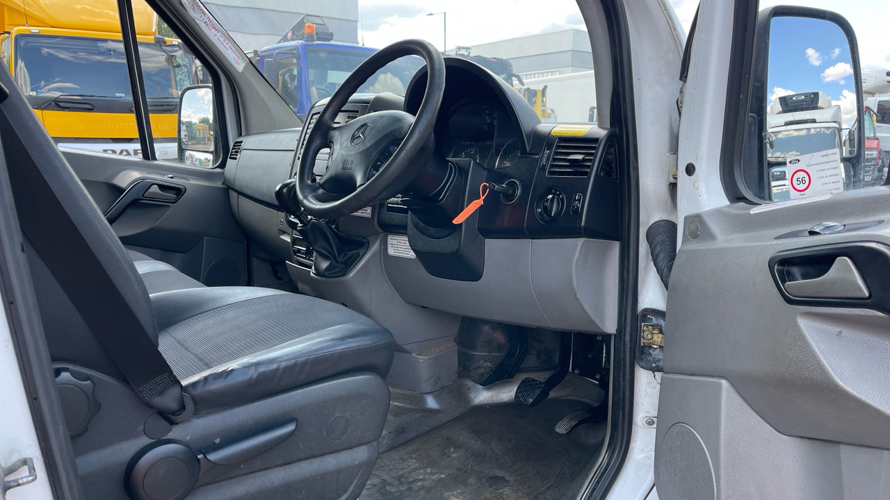 Mercedes-Benz Sprinter 513 CDI - Camion avec nacelle: photos 5 Mercedes-Benz Sprinter 513 CDI - Camion avec nacelle: photos 5