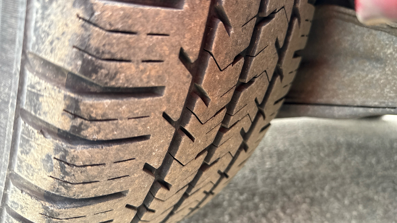 Voiture PEUGEOT 5008 2.0 HDI 150PS: photos 19 Voiture PEUGEOT 5008 2.0 HDI 150PS: photos 19