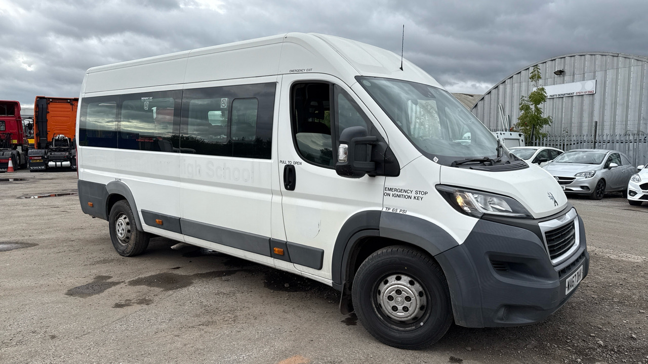 PEUGEOT BOXER 2.0 BLUEHDI 130PS - Minibus, Transport de personnes: photos 1 PEUGEOT BOXER 2.0 BLUEHDI 130PS - Minibus, Transport de personnes: photos 1