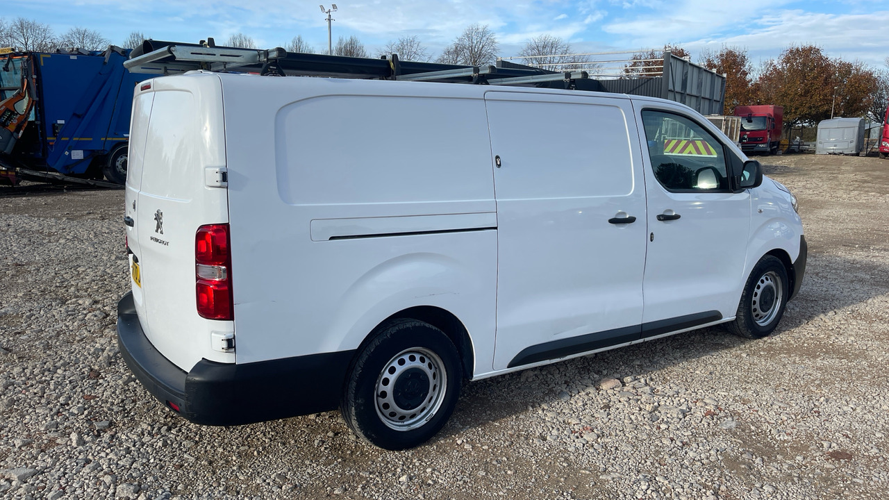 PEUGEOT EXPERT - Fourgon utilitaire: photos 4 PEUGEOT EXPERT - Fourgon utilitaire: photos 4