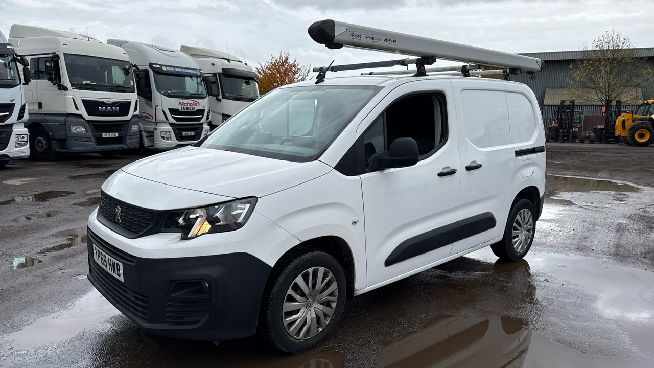 PEUGEOT PARTNER 1000 1.5 BlueHDi 100PS - Fourgonnette: photos 2 PEUGEOT PARTNER 1000 1.5 BlueHDi 100PS - Fourgonnette: photos 2