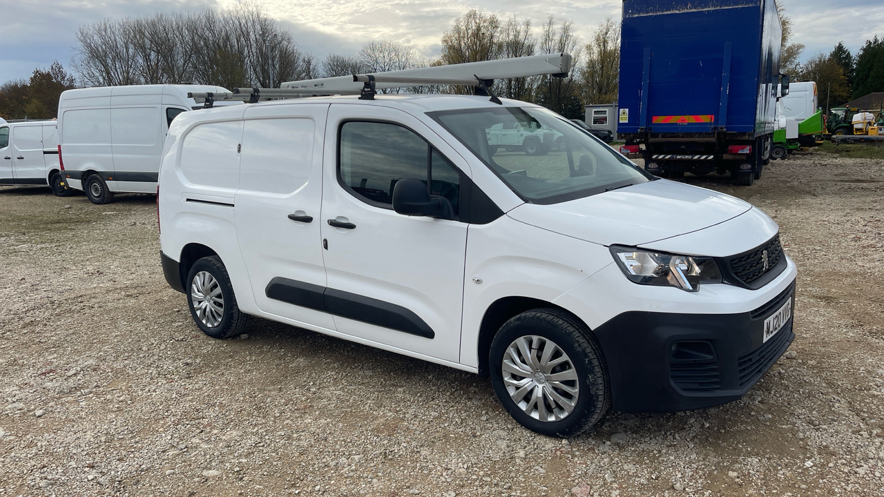 PEUGEOT PARTNER 850 1.5 BLUE HDI 100PS - Fourgonnette: photos 1 PEUGEOT PARTNER 850 1.5 BLUE HDI 100PS - Fourgonnette: photos 1