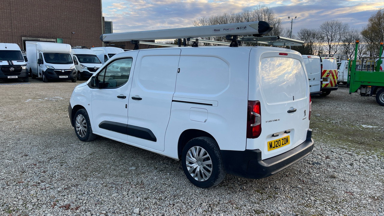 PEUGEOT PARTNER 850 1.5 BLUE HDI 100PS - Fourgonnette: photos 3 PEUGEOT PARTNER 850 1.5 BLUE HDI 100PS - Fourgonnette: photos 3