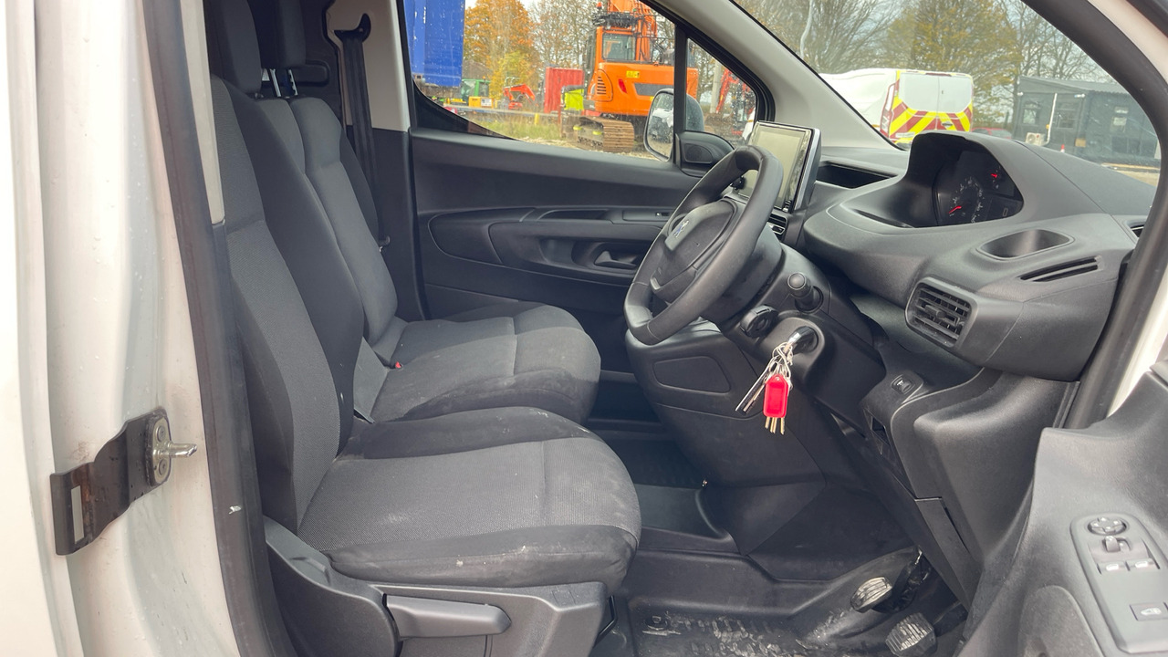 PEUGEOT PARTNER 850 1.5 BLUE HDI 100PS - Fourgonnette: photos 5 PEUGEOT PARTNER 850 1.5 BLUE HDI 100PS - Fourgonnette: photos 5