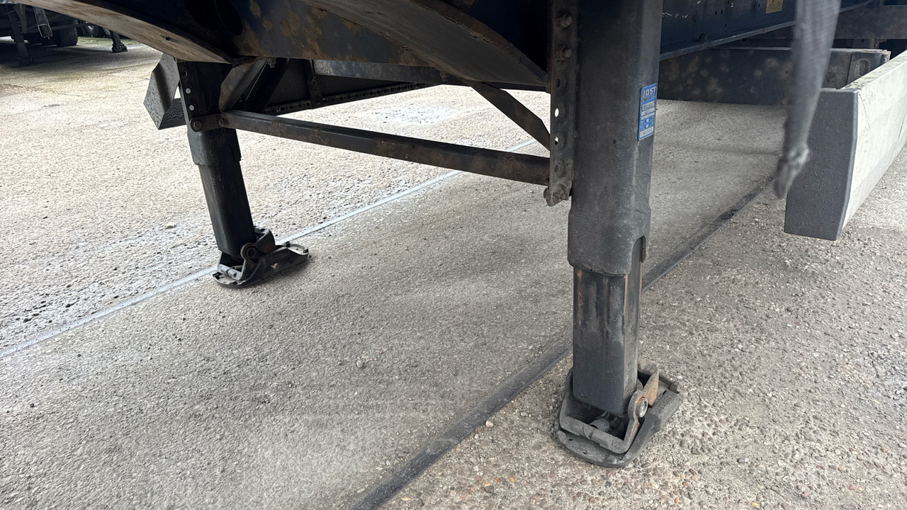 Remorque KRONE CURTAINSIDE MEGA EUROLINER: photos 13 Remorque KRONE CURTAINSIDE MEGA EUROLINER: photos 13