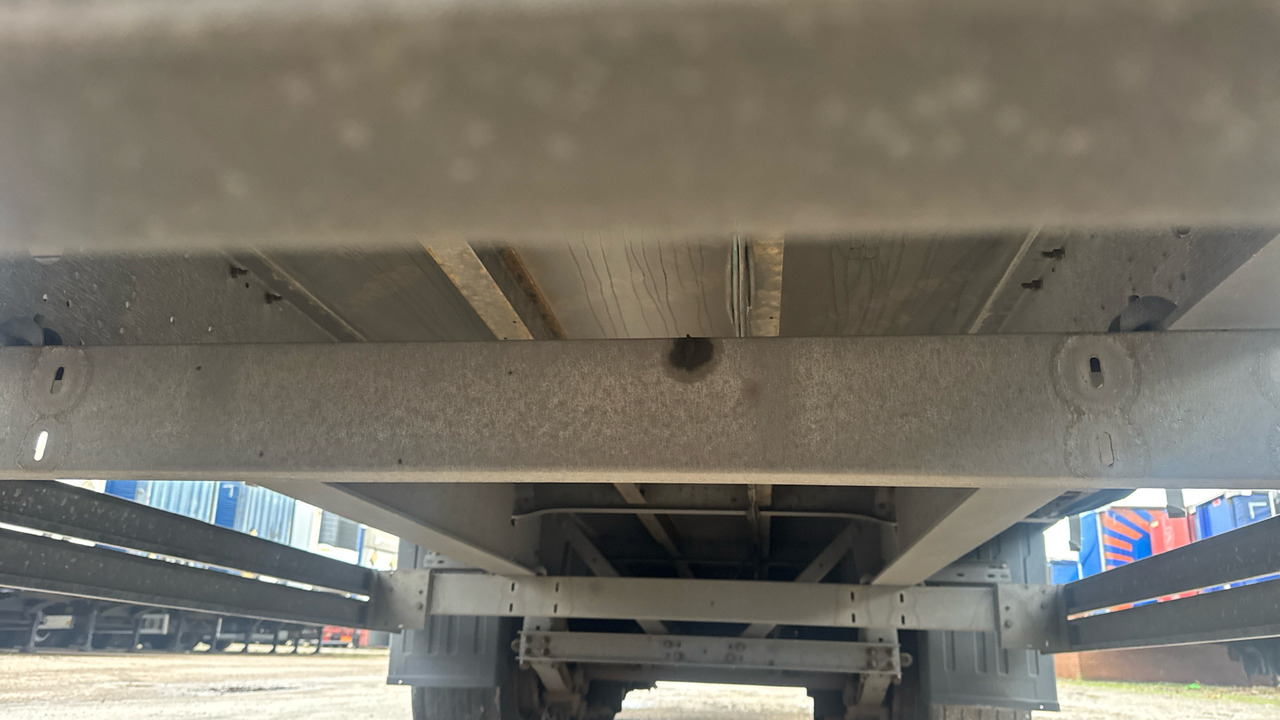 Remorque SCHMITZ CURTAINSIDE MEGA EUROLINER: photos 15 Remorque SCHMITZ CURTAINSIDE MEGA EUROLINER: photos 15