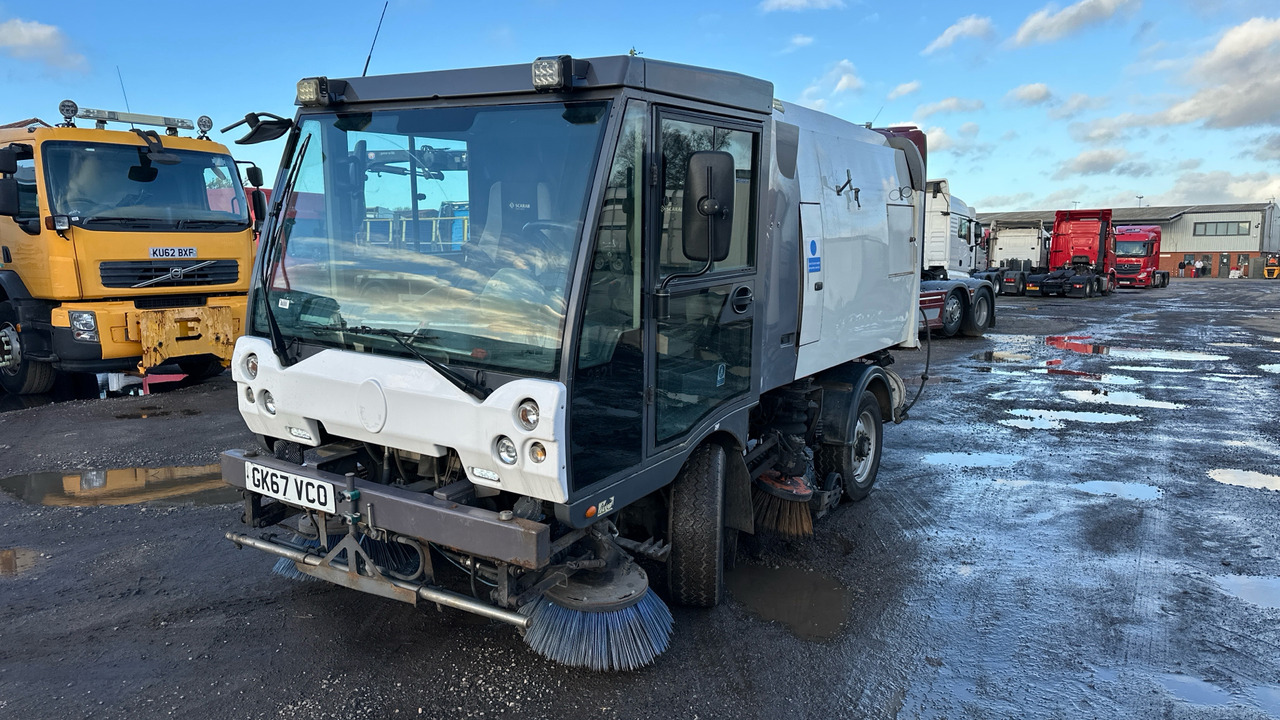 SCARAB M25H - Balayeuse de voirie: photos 2 SCARAB M25H - Balayeuse de voirie: photos 2