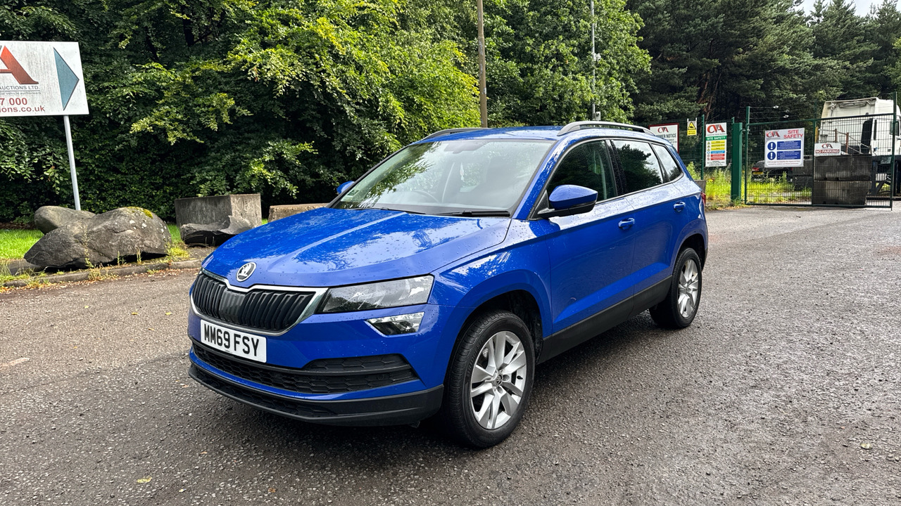 SKODA KAROQ SE Technology 1.5 TSI 150PS - SUV: photos 2 SKODA KAROQ SE Technology 1.5 TSI 150PS - SUV: photos 2