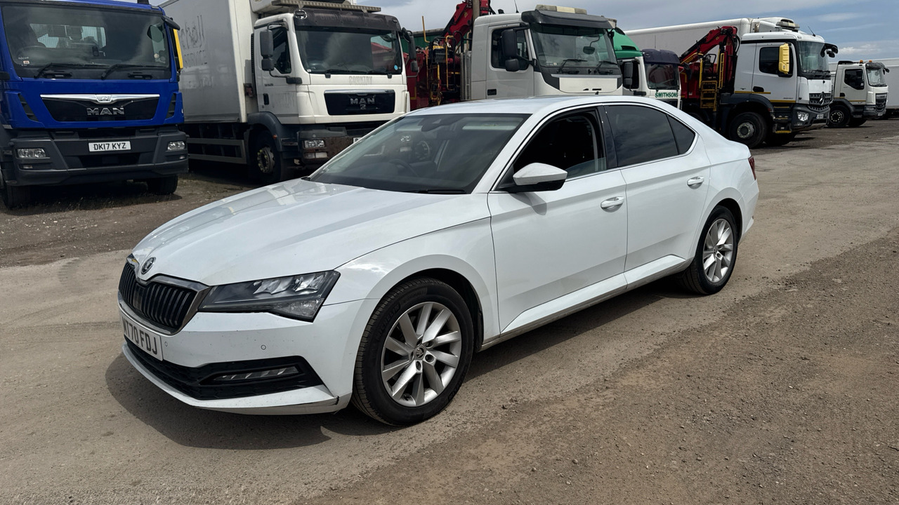 SKODA SUPERB 1.5 TSI SE - Berline: photos 2 SKODA SUPERB 1.5 TSI SE - Berline: photos 2