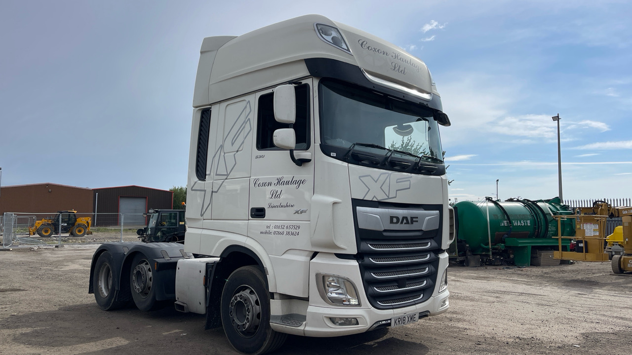 DAF XF 530 - Tracteur routier: photos 1 DAF XF 530 - Tracteur routier: photos 1