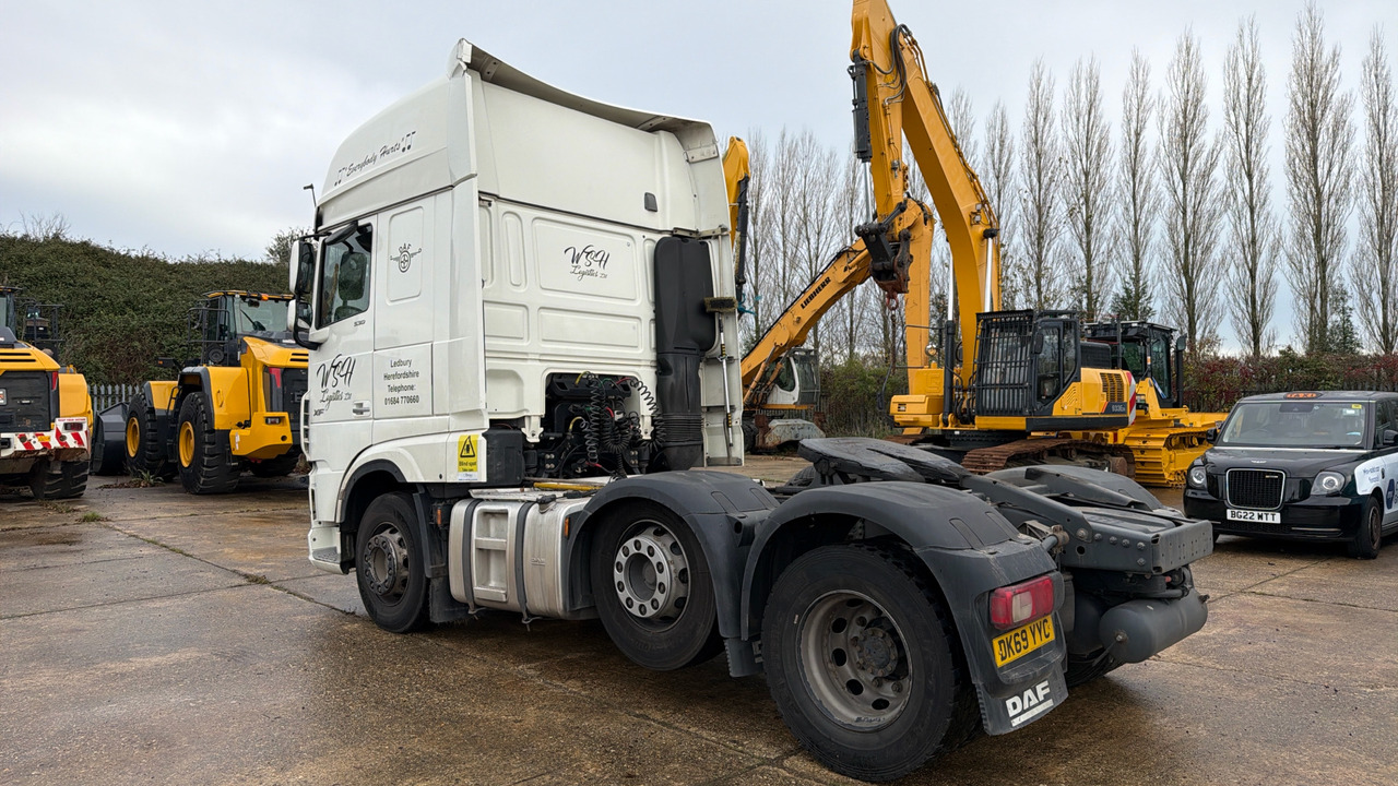 DAF XF 530 - Tracteur routier: photos 3 DAF XF 530 - Tracteur routier: photos 3