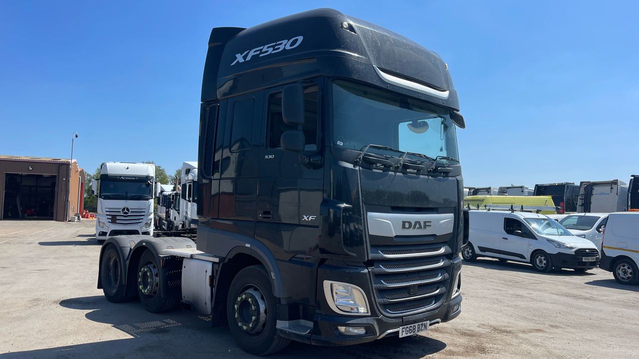 DAF XF 530 - Tracteur routier: photos 1 DAF XF 530 - Tracteur routier: photos 1