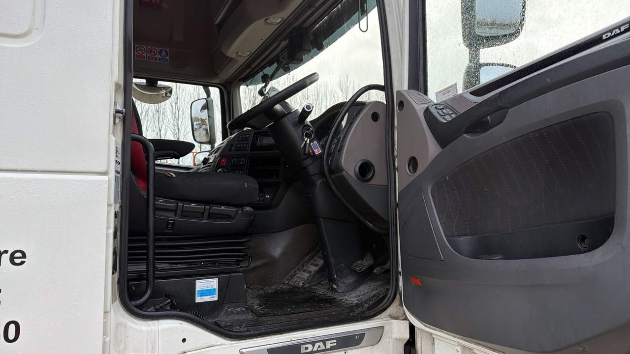 DAF XF 530 - Tracteur routier: photos 5 DAF XF 530 - Tracteur routier: photos 5