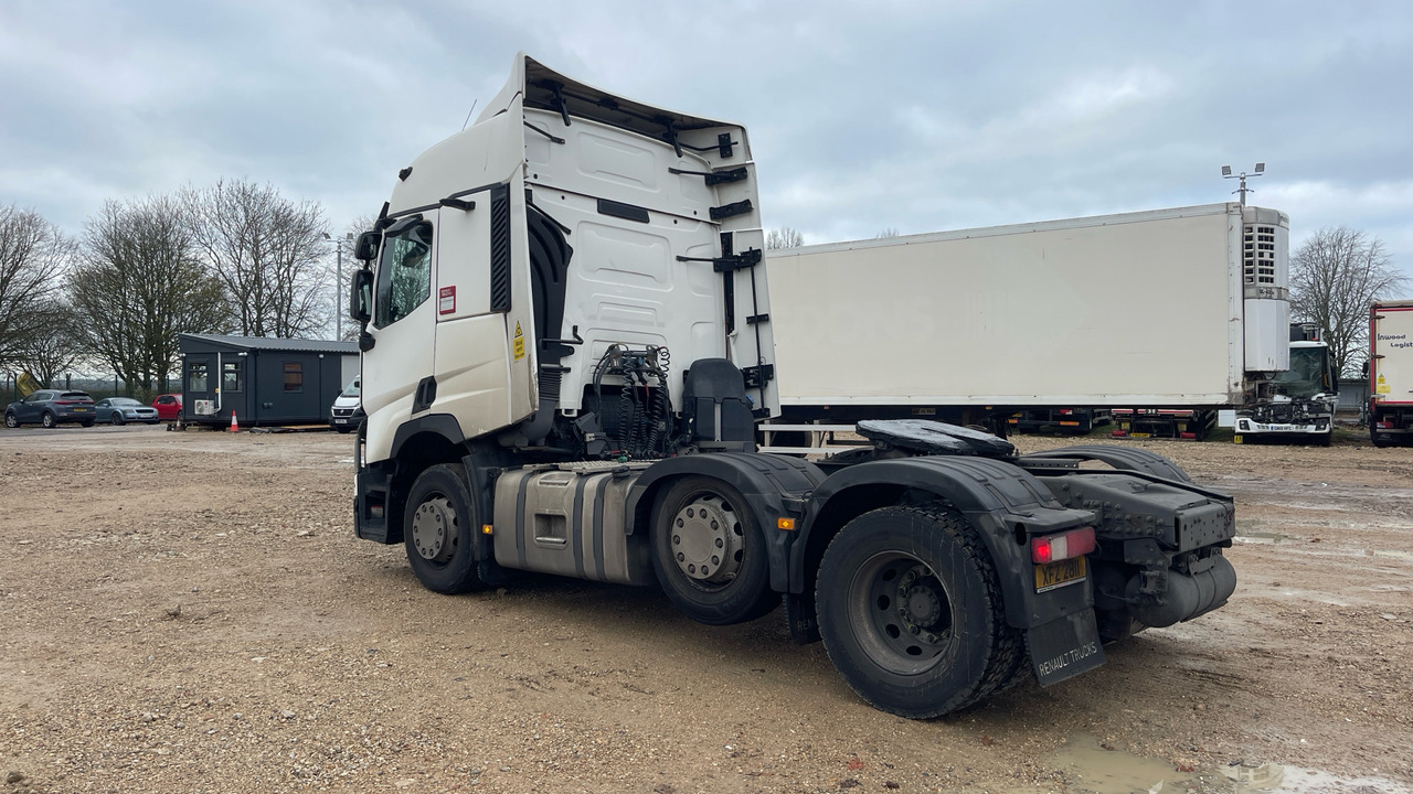 RENAULT T 460 - Tracteur routier: photos 3 RENAULT T 460 - Tracteur routier: photos 3
