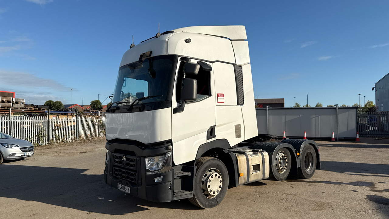 RENAULT T 460 - Tracteur routier: photos 2 RENAULT T 460 - Tracteur routier: photos 2