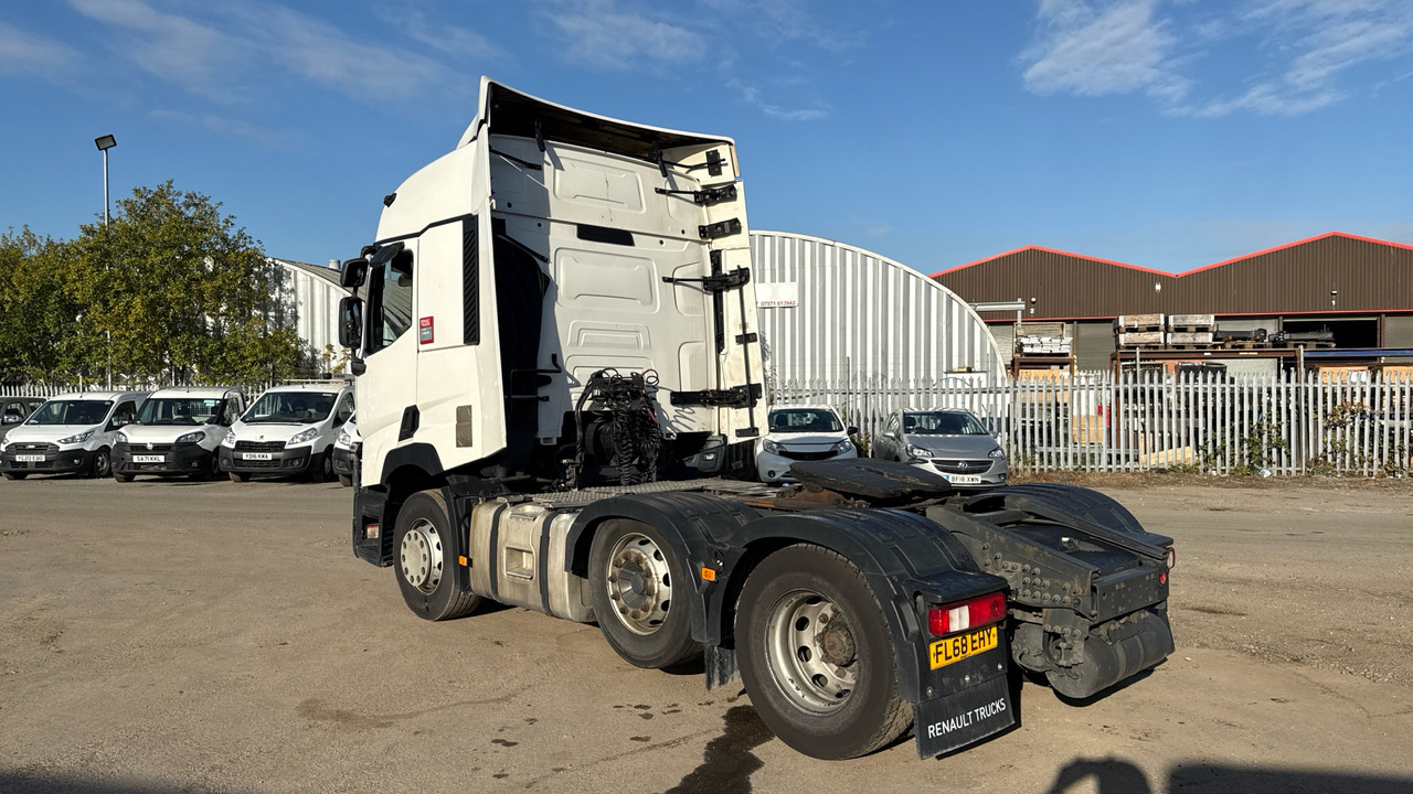 RENAULT T 460 - Tracteur routier: photos 3 RENAULT T 460 - Tracteur routier: photos 3
