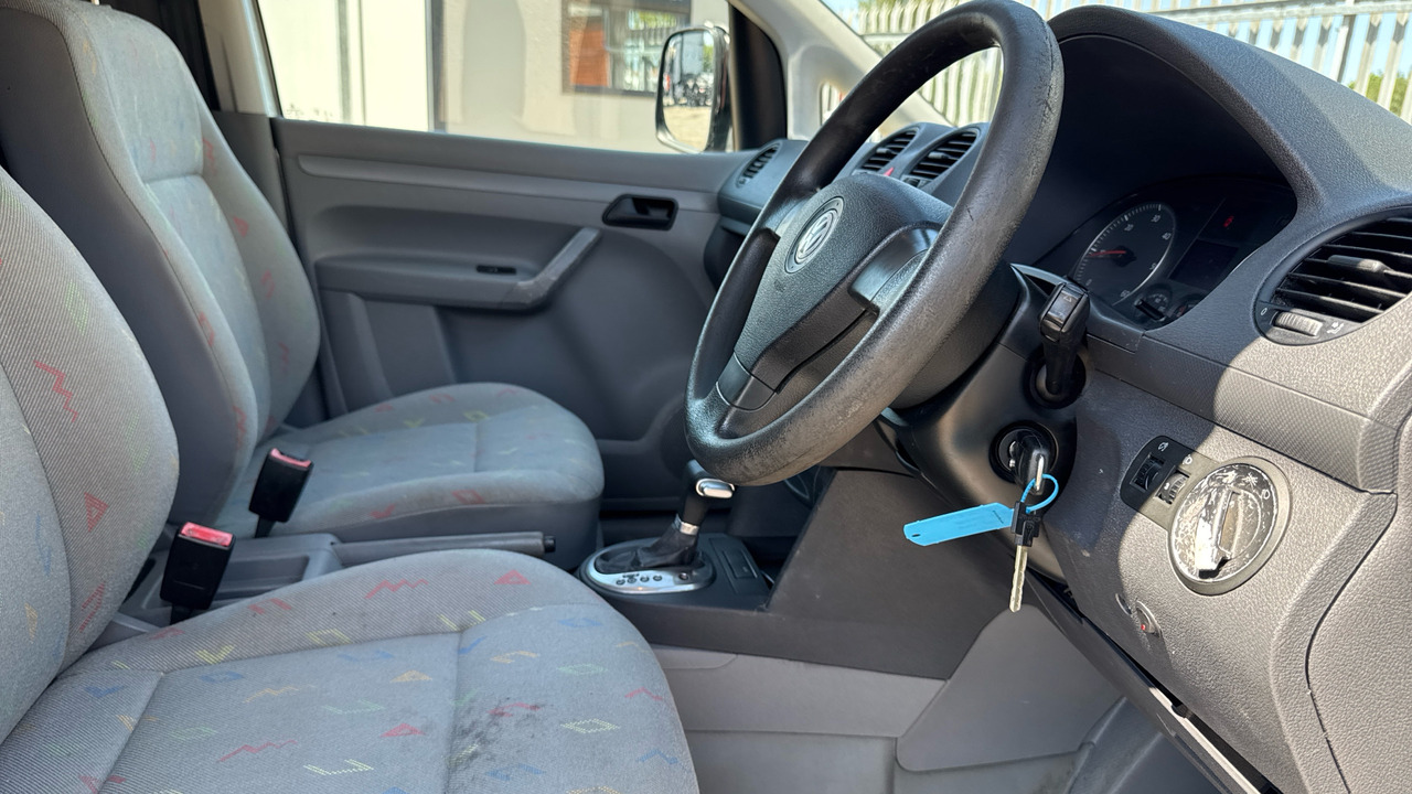 VOLKSWAGEN CADDY C20 1.9 TDI PD 104PS - Fourgonnette: photos 5 VOLKSWAGEN CADDY C20 1.9 TDI PD 104PS - Fourgonnette: photos 5