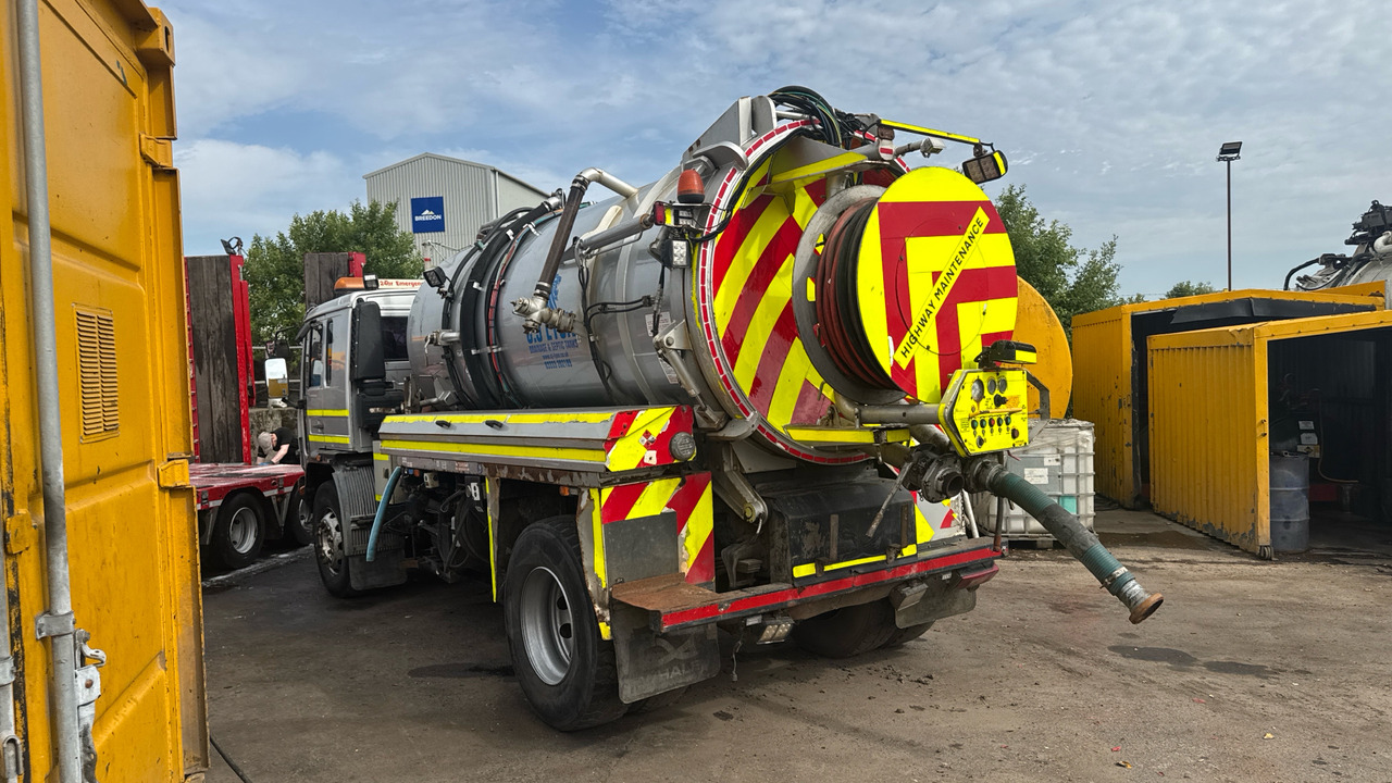 VOLVO FL - Camion hydrocureur: photos 3 VOLVO FL - Camion hydrocureur: photos 3