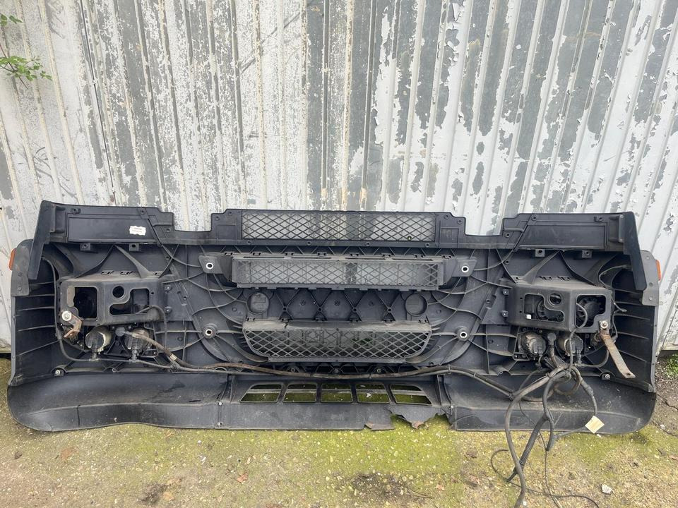 IVECO Stralis 450 Stoßstange - Pare-chocs pour Camion: photos 4 IVECO Stralis 450 Stoßstange - Pare-chocs pour Camion: photos 4