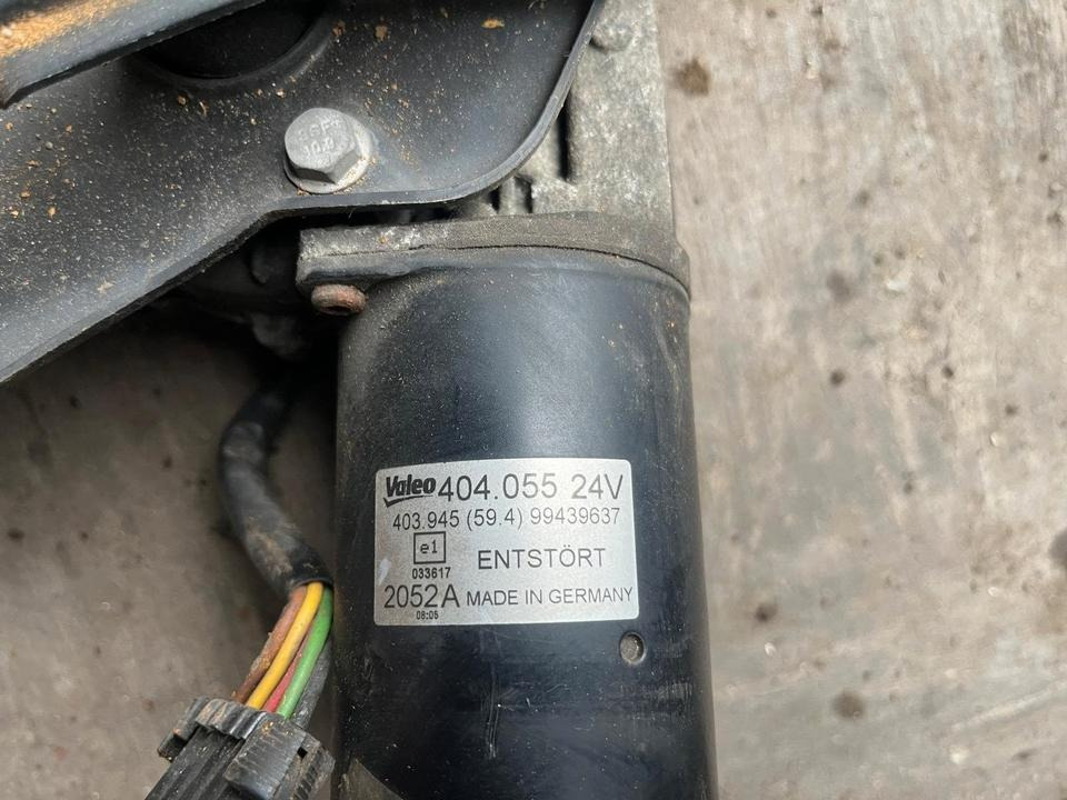 IVECO Stralis Scheibenwischer, Wischergestänge mit Motor 99439637 - Essuie-glace pour Camion: photos 4 IVECO Stralis Scheibenwischer, Wischergestänge mit Motor 99439637 - Essuie-glace pour Camion: photos 4