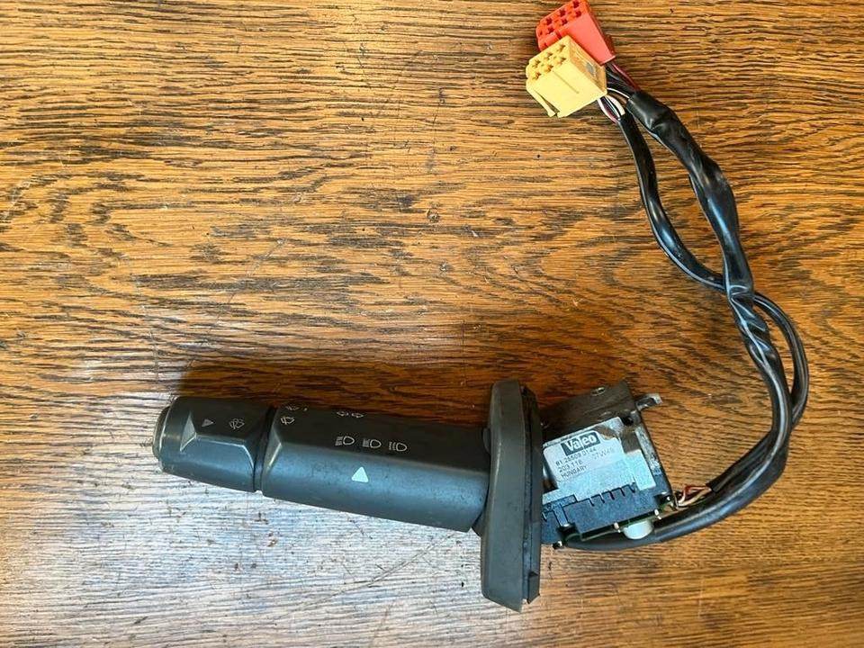 MAN Lenkstockschalter, Schalter, Schalhebel 81255090144 - Commutateur de colonne de direction pour Camion: photos 3 MAN Lenkstockschalter, Schalter, Schalhebel 81255090144 - Commutateur de colonne de direction pour Camion: photos 3