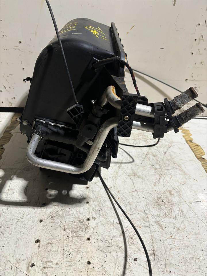 MAN TGL Innenraum Gebläse/Heizung 81.61900.6391 - Ventilateur pour Camion: photos 3 MAN TGL Innenraum Gebläse/Heizung 81.61900.6391 - Ventilateur pour Camion: photos 3