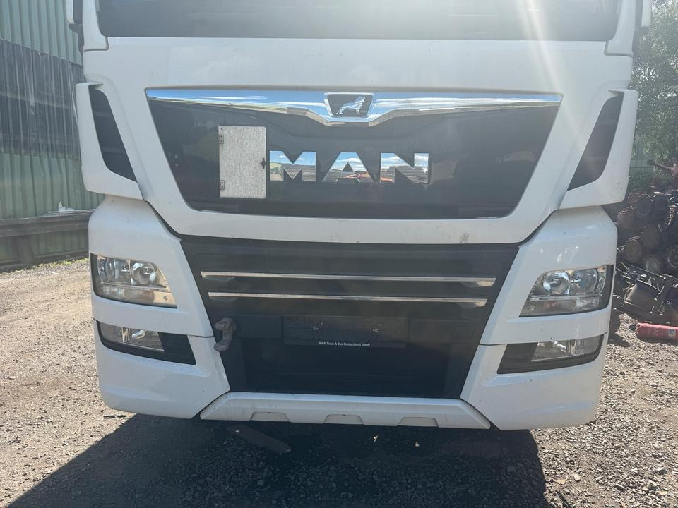 MAN TGX Frontpaket EU6 - Carrosserie et extérieur pour Camion: photos 1 MAN TGX Frontpaket EU6 - Carrosserie et extérieur pour Camion: photos 1