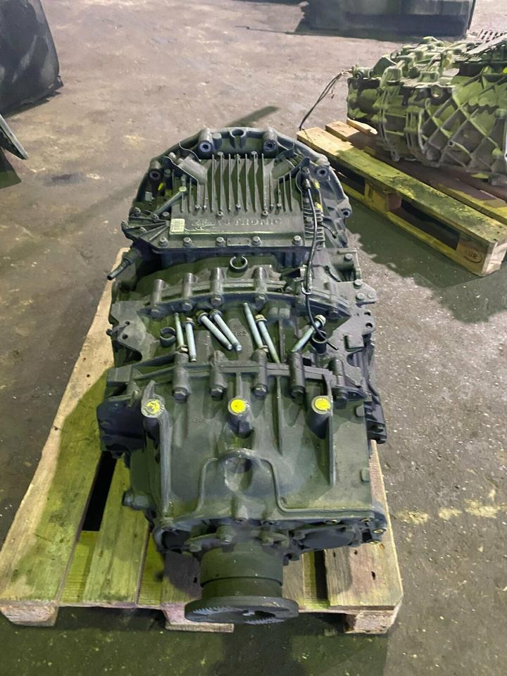 MAN TGX, TGS Getriebe ZF ASTRONIC 12 AS 2130 TD, 81.32004-6257 - Boîte de vitesse pour Camion: photos 5 MAN TGX, TGS Getriebe ZF ASTRONIC 12 AS 2130 TD, 81.32004-6257 - Boîte de vitesse pour Camion: photos 5