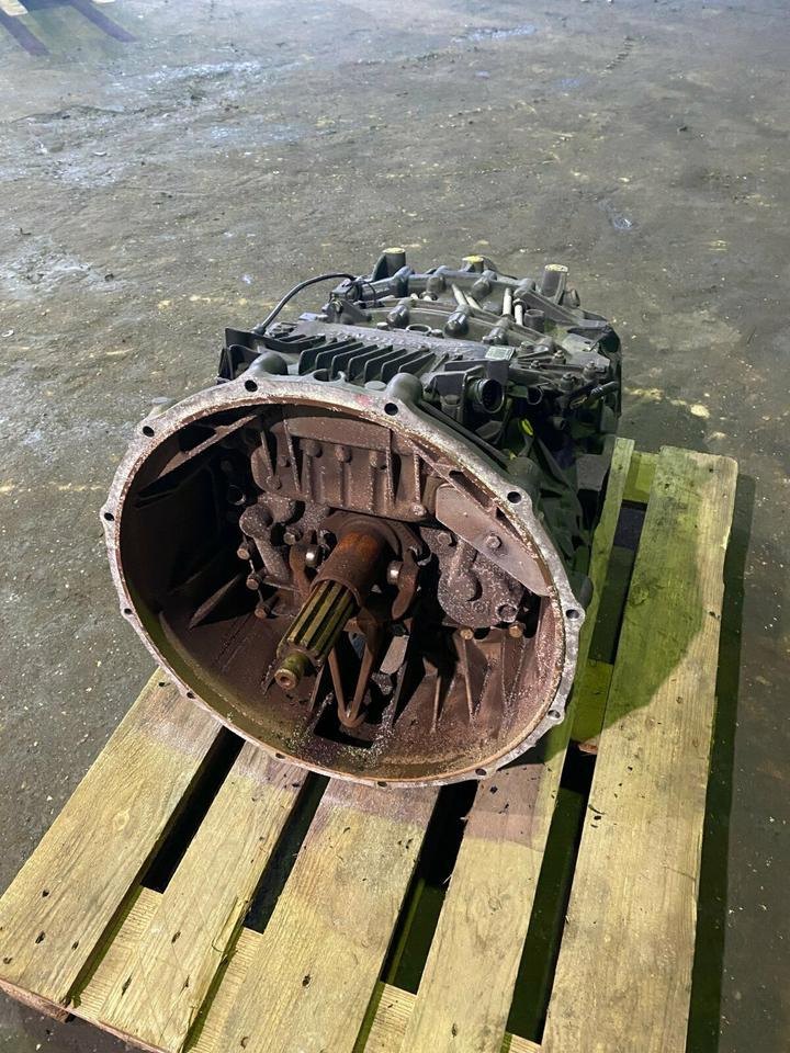 MAN TGX, TGS Getriebe ZF ASTRONIC 12 AS 2130 TD, 81.32004-6257 - Boîte de vitesse pour Camion: photos 1 MAN TGX, TGS Getriebe ZF ASTRONIC 12 AS 2130 TD, 81.32004-6257 - Boîte de vitesse pour Camion: photos 1