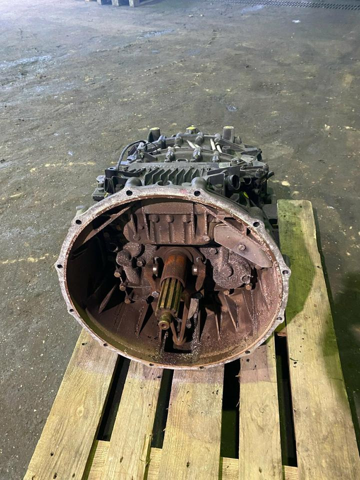 MAN TGX, TGS Getriebe ZF ASTRONIC 12 AS 2130 TD, 81.32004-6257 - Boîte de vitesse pour Camion: photos 2 MAN TGX, TGS Getriebe ZF ASTRONIC 12 AS 2130 TD, 81.32004-6257 - Boîte de vitesse pour Camion: photos 2