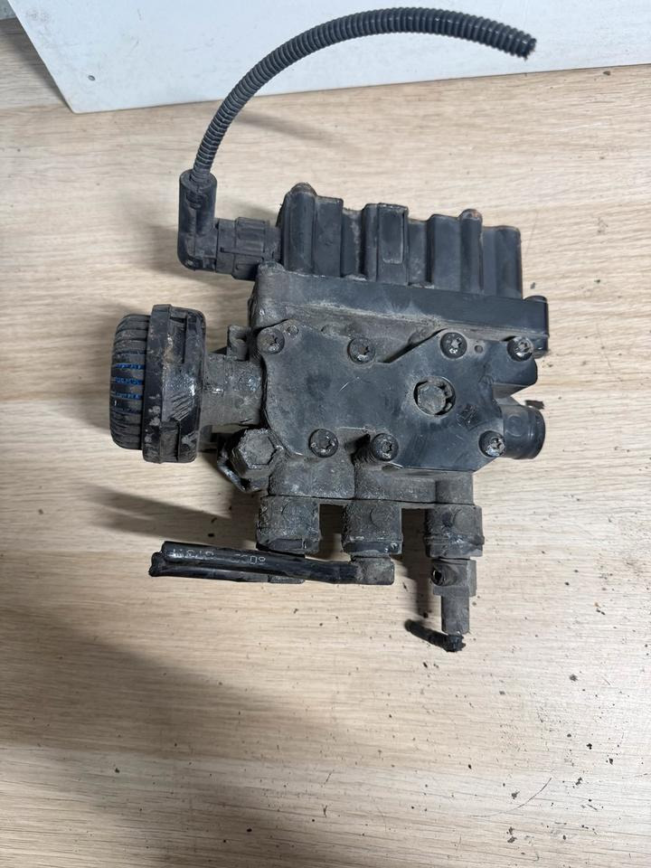 MAN WABCO VENTIL 4728800300 81.25902-6238 - Valve pour Camion: photos 3 MAN WABCO VENTIL 4728800300 81.25902-6238 - Valve pour Camion: photos 3