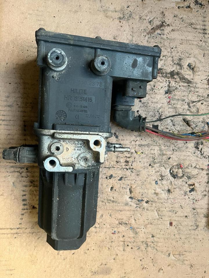 Mercedes Actros MP4 AdBlue Pumpe A0001402378 - Pompe à carburant pour Camion: photos 3 Mercedes Actros MP4 AdBlue Pumpe A0001402378 - Pompe à carburant pour Camion: photos 3