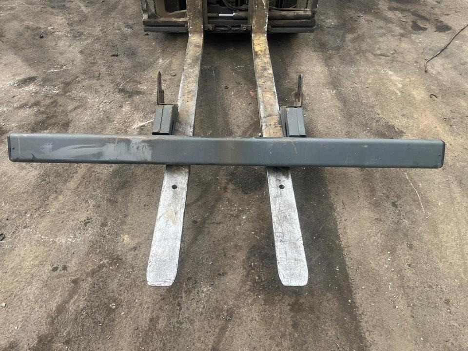 Mercedes Actros MP4 Unterfahrschutz - Carrosserie et extérieur pour Camion: photos 1 Mercedes Actros MP4 Unterfahrschutz - Carrosserie et extérieur pour Camion: photos 1