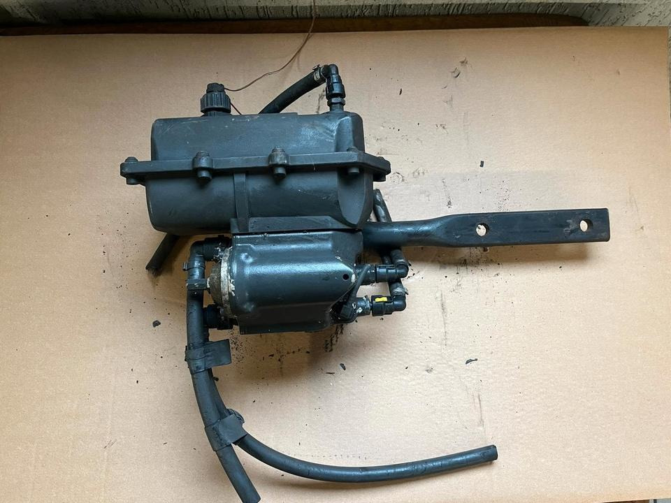 Mercedes-Benz Actros Atego EU4 EU5 AdBlue Pumpe A0001400478 - Pompe à carburant pour Camion: photos 1 Mercedes-Benz Actros Atego EU4 EU5 AdBlue Pumpe A0001400478 - Pompe à carburant pour Camion: photos 1
