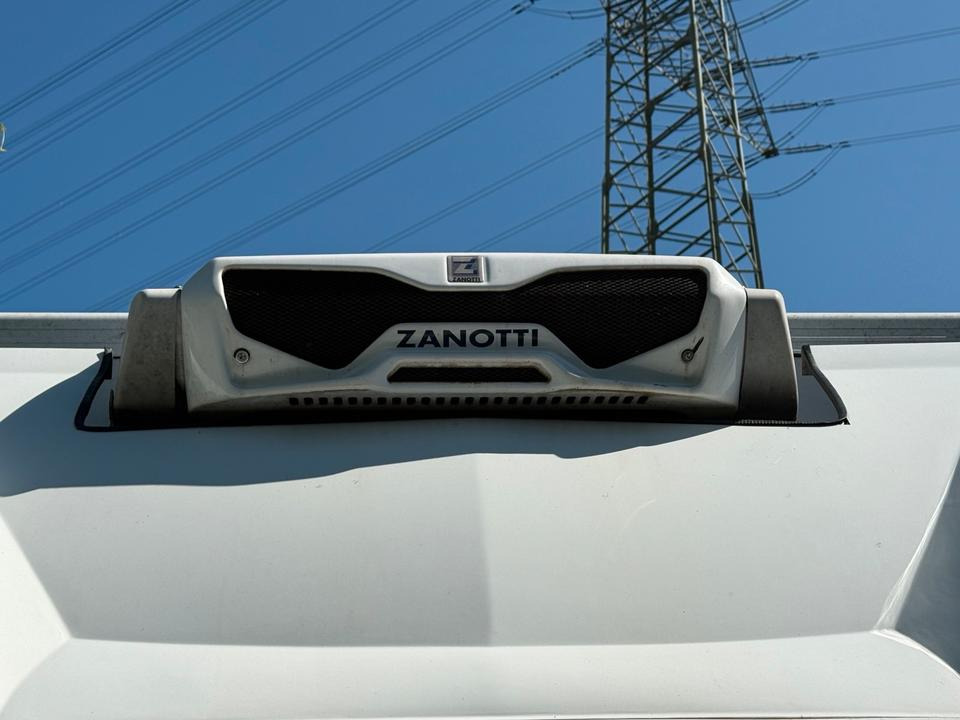 Mercedes Sprinter Kühlkoffer - Carrosserie frigorifique: photos 3 Mercedes Sprinter Kühlkoffer - Carrosserie frigorifique: photos 3