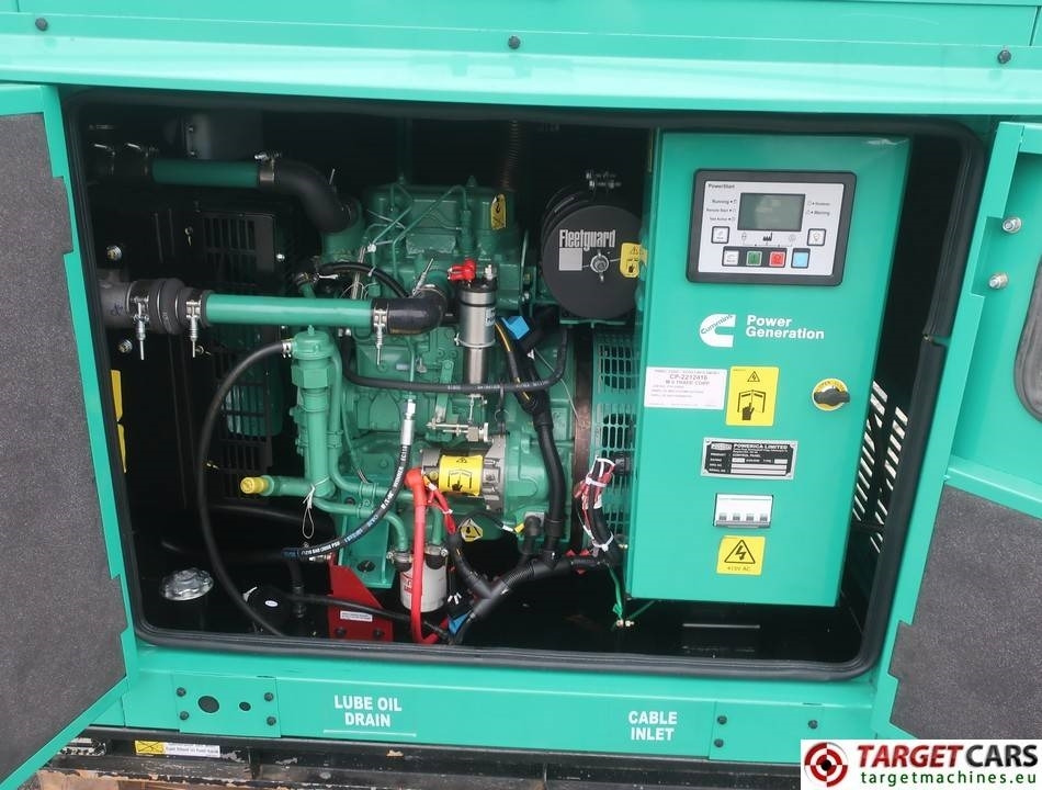 Cummins C15D5P Diesel 15KVA Generator 415V/230V Stamford  - Groupe électrogène: photos 5 Cummins C15D5P Diesel 15KVA Generator 415V/230V Stamford  - Groupe électrogène: photos 5