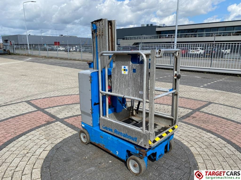 Genie GR-20 RunAbout Electric Vertical Mast Lift 802cm - Nacelle à mât vertical: photos 2 Genie GR-20 RunAbout Electric Vertical Mast Lift 802cm - Nacelle à mât vertical: photos 2