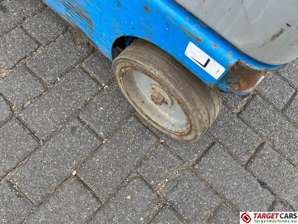 Genie GR-20 Runabout Vertical Mast Work Lift 802cm  - crédit-bail Genie GR-20 Runabout Vertical Mast Work Lift 802cm: photos 24