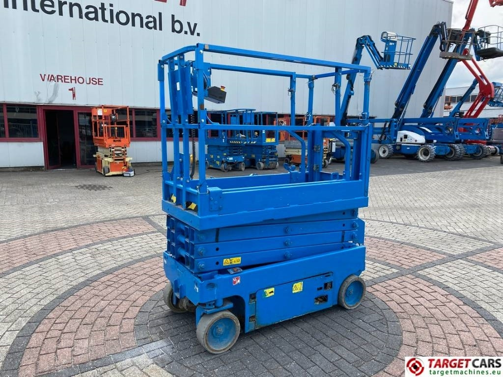 Genie GS-1932 Electric Scissor Work Lift 779cm - Nacelle ciseaux: photos 1 Genie GS-1932 Electric Scissor Work Lift 779cm - Nacelle ciseaux: photos 1