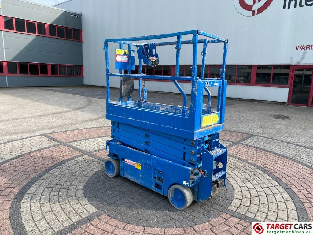 Genie GS-1932 Electric Scissor Work Lift 779cm - Nacelle ciseaux: photos 4 Genie GS-1932 Electric Scissor Work Lift 779cm - Nacelle ciseaux: photos 4
