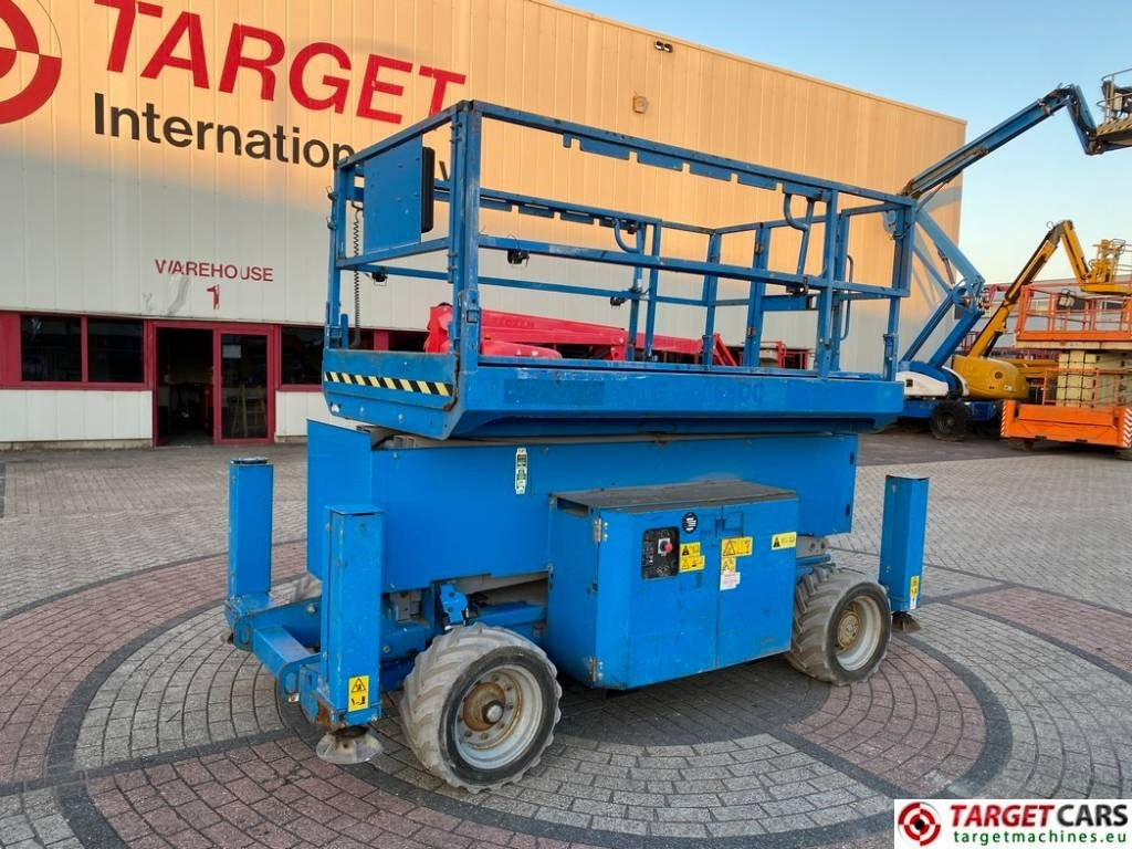 Genie GS-4069 DC Electric GS4069 Scissor WorkLift 1412cm - Nacelle ciseaux: photos 1 Genie GS-4069 DC Electric GS4069 Scissor WorkLift 1412cm - Nacelle ciseaux: photos 1