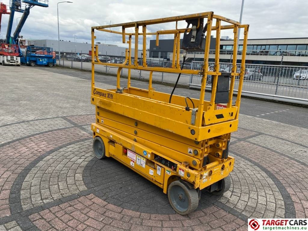 Haulotte Compact 10N Electric Scissor Work Lift 1000cm - Nacelle ciseaux: photos 2 Haulotte Compact 10N Electric Scissor Work Lift 1000cm - Nacelle ciseaux: photos 2