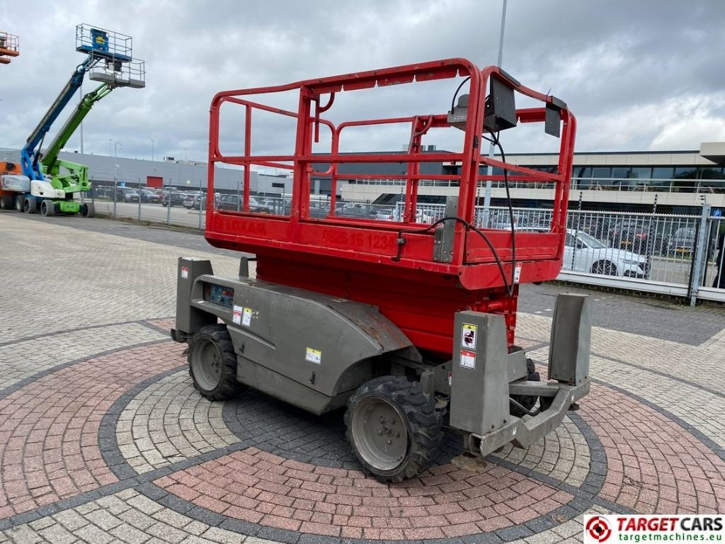 Haulotte Compact 12DX Diesel 4x4 Scissor Work Lift 1206cm - Nacelle ciseaux: photos 2 Haulotte Compact 12DX Diesel 4x4 Scissor Work Lift 1206cm - Nacelle ciseaux: photos 2
