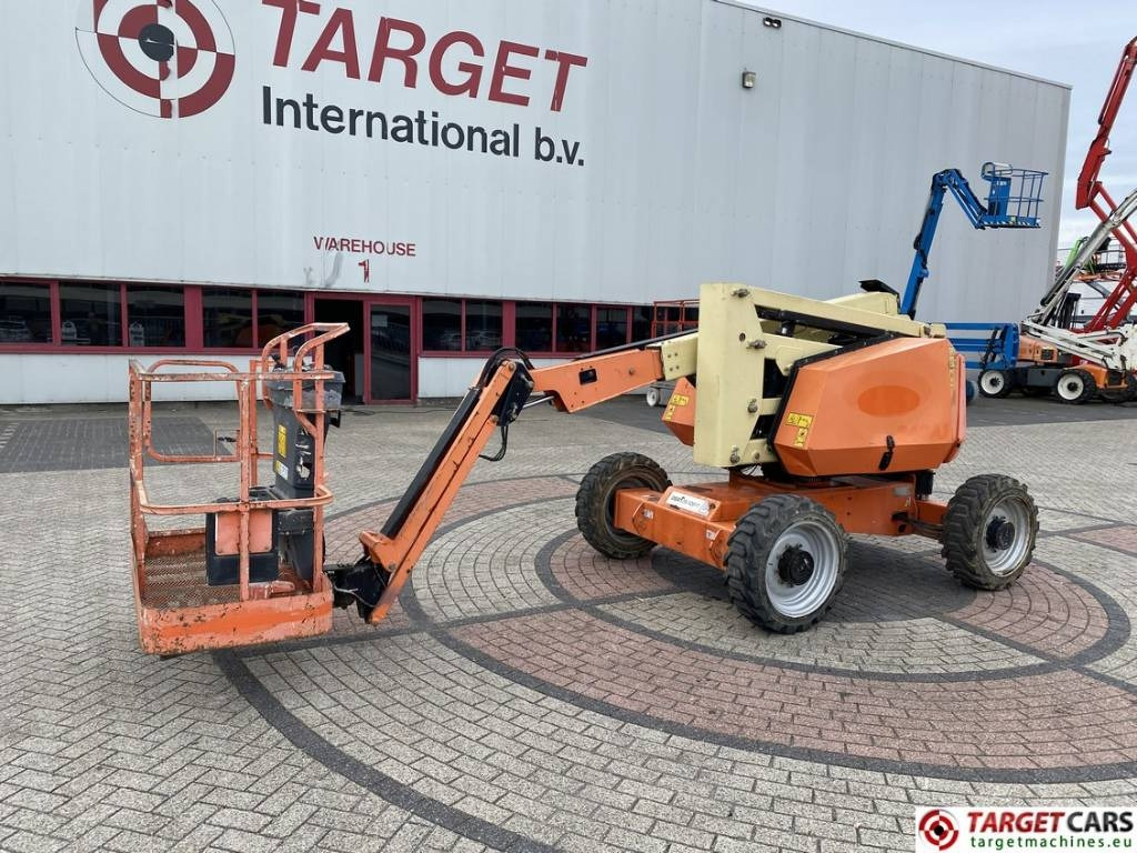 JLG 340AJ Articulated 4x4 Diesel Boom Work Lift 1233cm - Nacelle articulée: photos 1 JLG 340AJ Articulated 4x4 Diesel Boom Work Lift 1233cm - Nacelle articulée: photos 1
