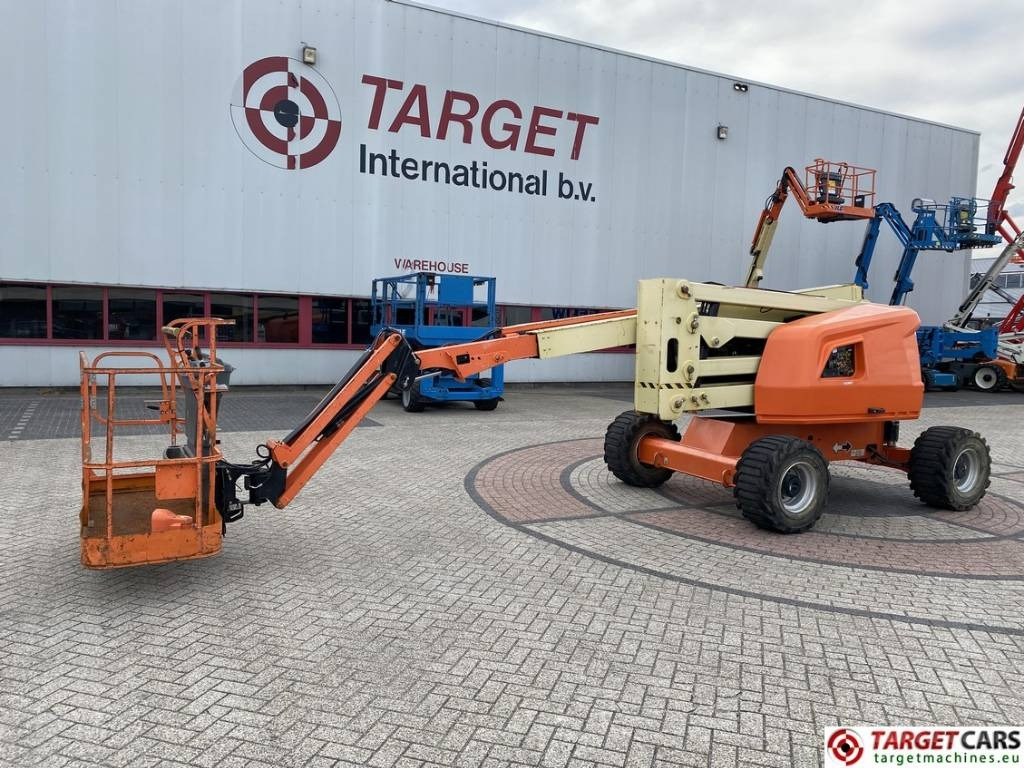JLG 520AJ Articulated 4x4 Diesel Boom Work Lift 1800cm - Nacelle articulée: photos 1 JLG 520AJ Articulated 4x4 Diesel Boom Work Lift 1800cm - Nacelle articulée: photos 1