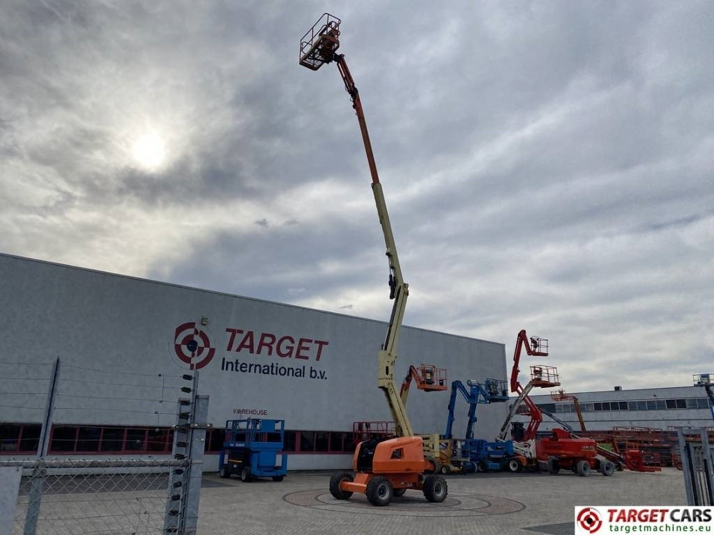 JLG 520AJ Articulated 4x4 Diesel Boom Work Lift 1800cm - Nacelle articulée: photos 5 JLG 520AJ Articulated 4x4 Diesel Boom Work Lift 1800cm - Nacelle articulée: photos 5