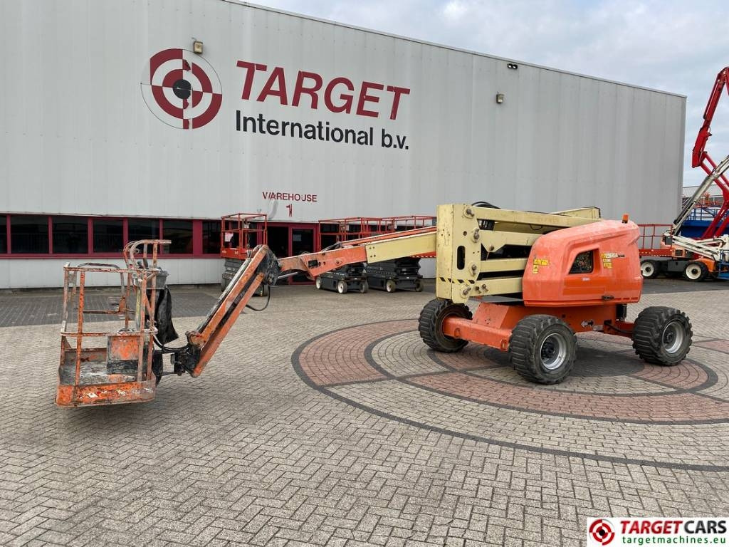 JLG 520AJ Articulated 4x4 Diesel Boom Work Lift 1800cm - Nacelle articulée: photos 1 JLG 520AJ Articulated 4x4 Diesel Boom Work Lift 1800cm - Nacelle articulée: photos 1