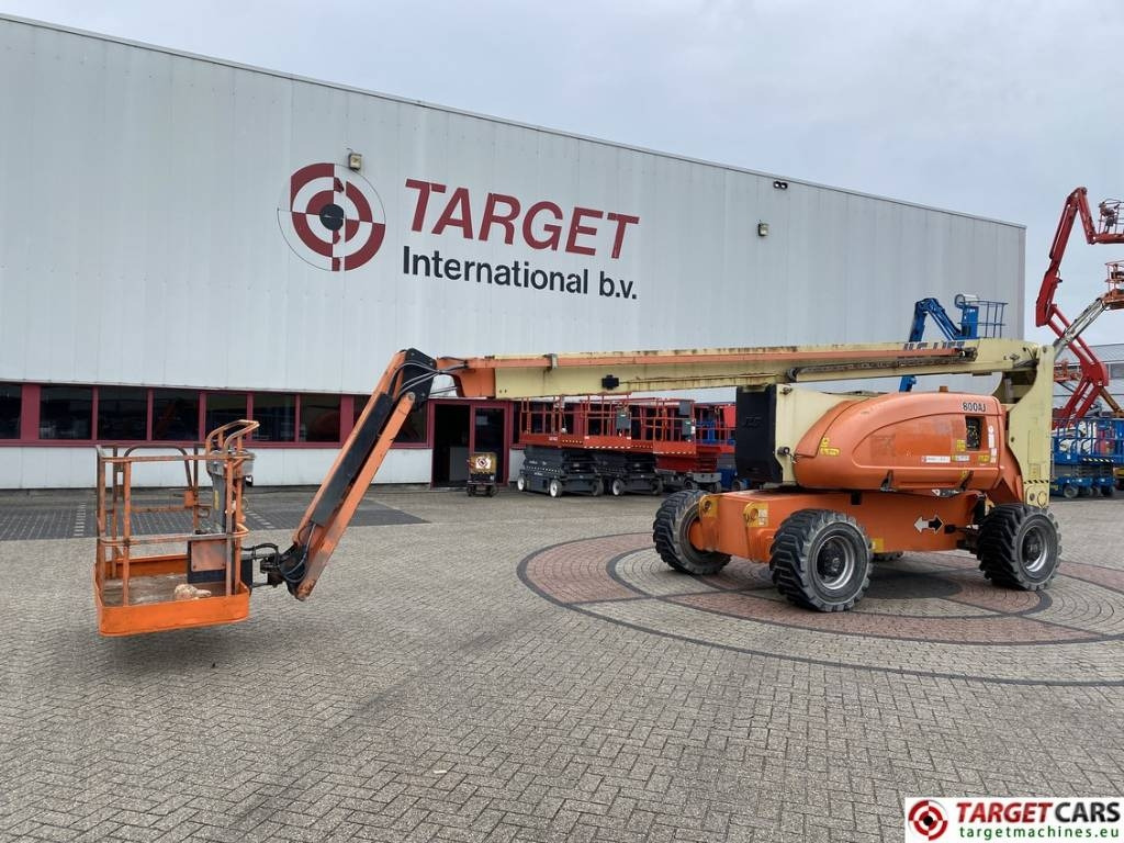 JLG 800AJ Articulated 4x4 Diesel Boom Work Lift 2638cm - Nacelle articulée: photos 1 JLG 800AJ Articulated 4x4 Diesel Boom Work Lift 2638cm - Nacelle articulée: photos 1